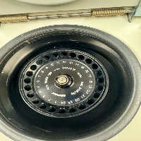 Eppendorf 5415 R Refrigeratred Centrifuge image 1